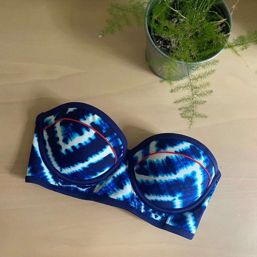 BIKINI VILLAGE Blue Tie Dye Strapless Bikini Top
